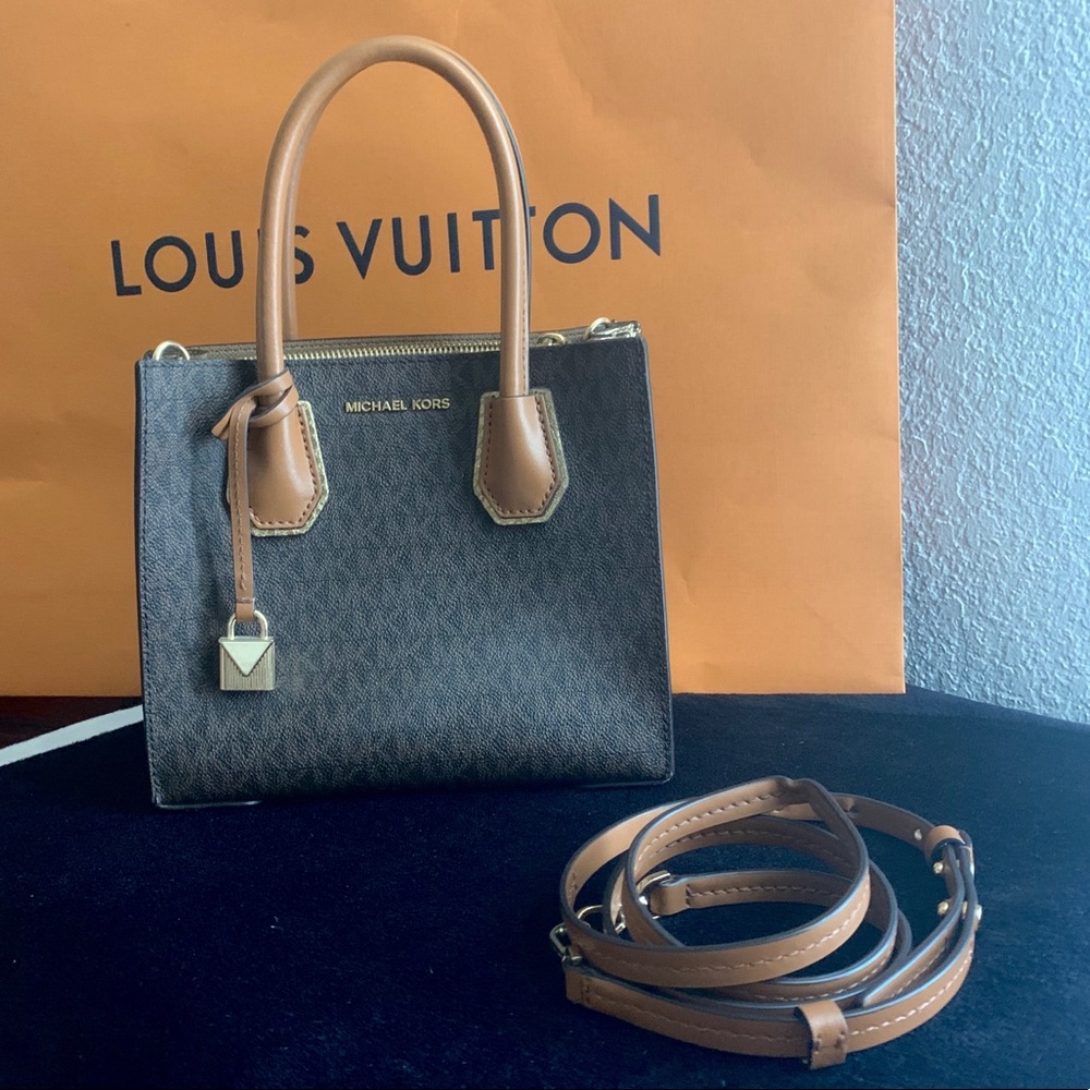 Michael Kors Cross Body Bag